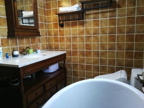 Шанхай: Chez Lily French Style Homestay with Private Pool
