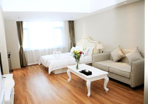 Цзинань: Bedom Apartments · High Tech Wanda, Jinan