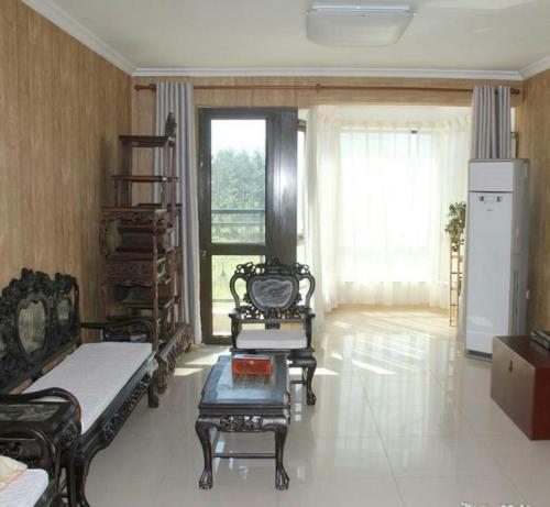 Пекин: Beijing Yijing Family Apartment