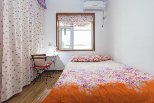 Ухань: Garden View Riverside Apartment