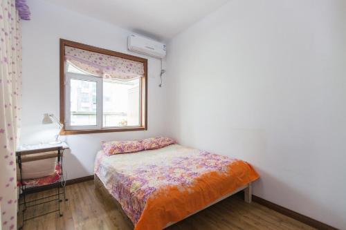 Ухань: Garden View Riverside Apartment