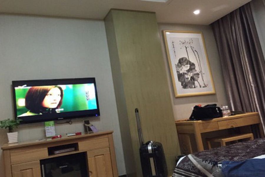 Линьи: Qianxi Yihe Hotel