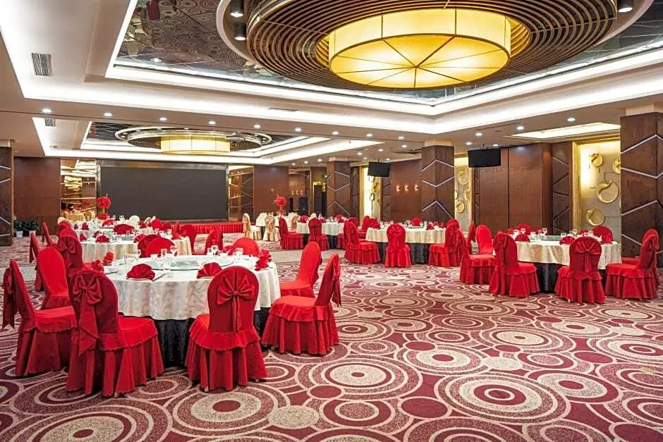 Ухань: Holiday Inn Wuhan Riverside