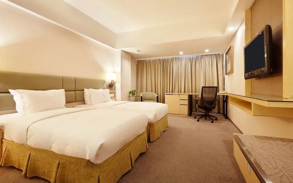 Holiday Inn Wuhan Riverside — фото 1