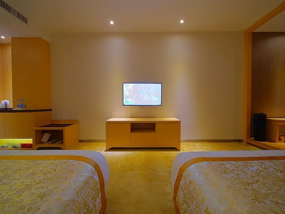 Фошань: Borrman Hotel Foshan Lishui Heshun