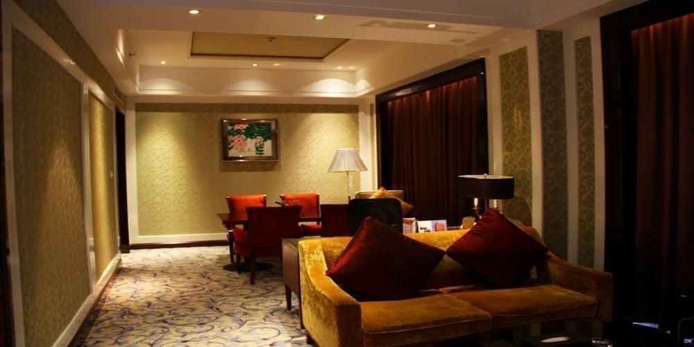 Чэнду: Wyndham Grand Plaza Royale Palace Chengdu