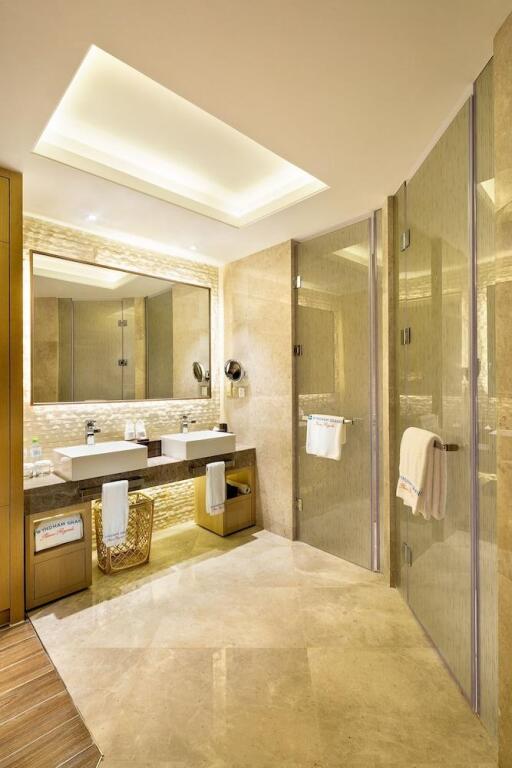 Вэнчен: Wyndham Grand Plaza Royale Wenchang