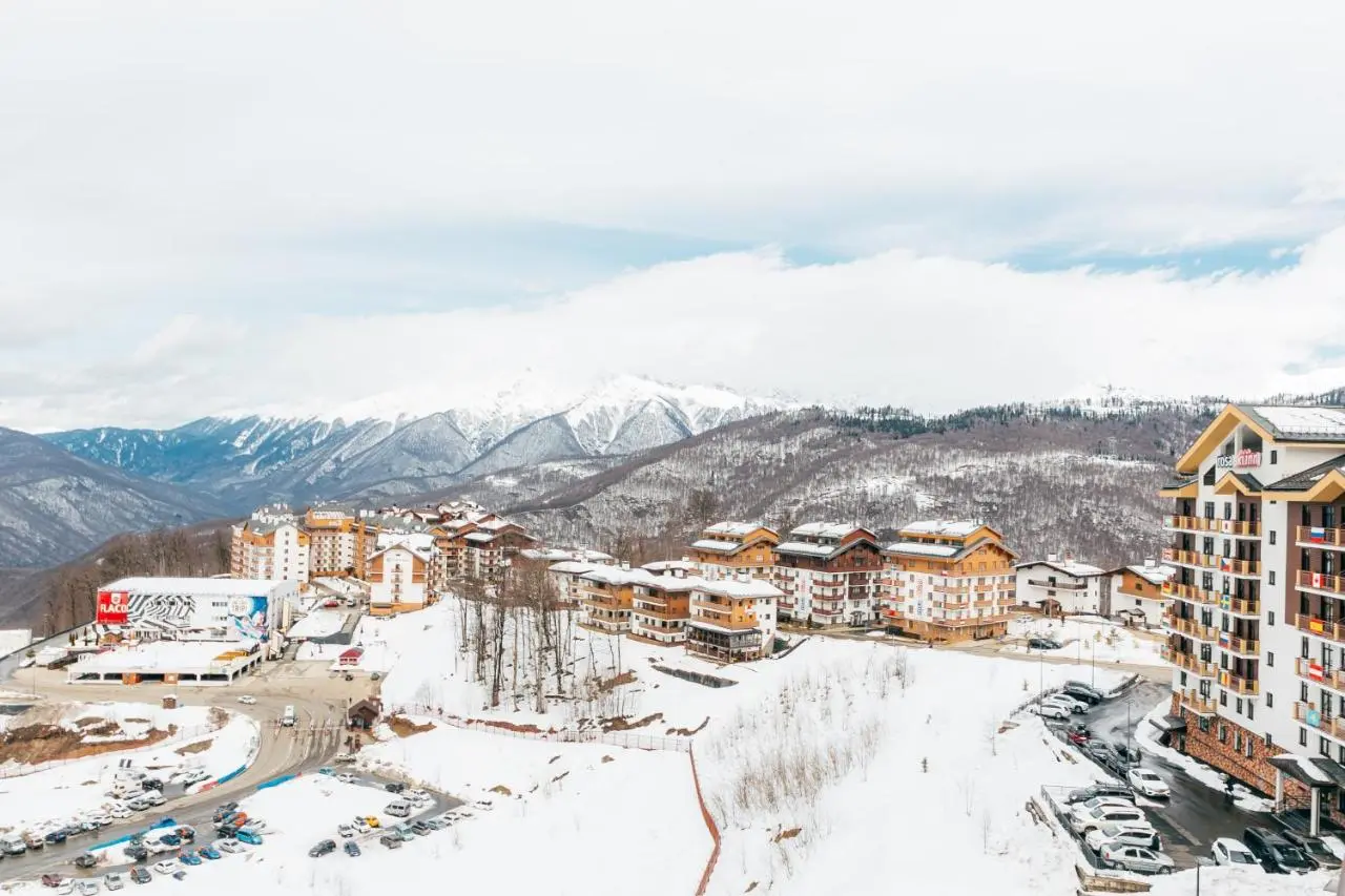 Эсто-Садок: Rosa Ski Inn Apartments Rosa Khutor