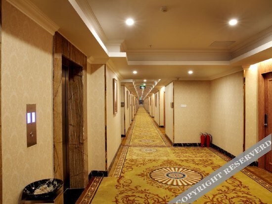 Шэньчжэнь: Dongfang Hostel