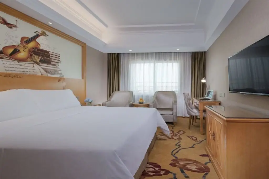 Гуанчжоу: Vienna Hotel (Guangzhou Xintang Shacun Metro Station)
