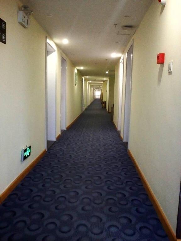 Хецзе: 7 Days Inn·Yuncheng Jinhe Road