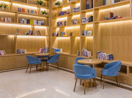 Дунгуань: Kyriad Hotel (Dongguan Songshan Lake Dalingshan Store)