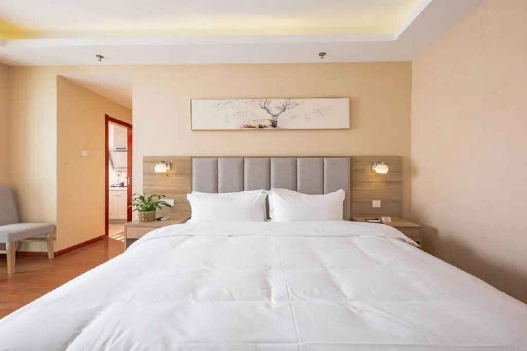 Нинбо: Yitel Trend (Cixi Hangzhouwan Century City)
