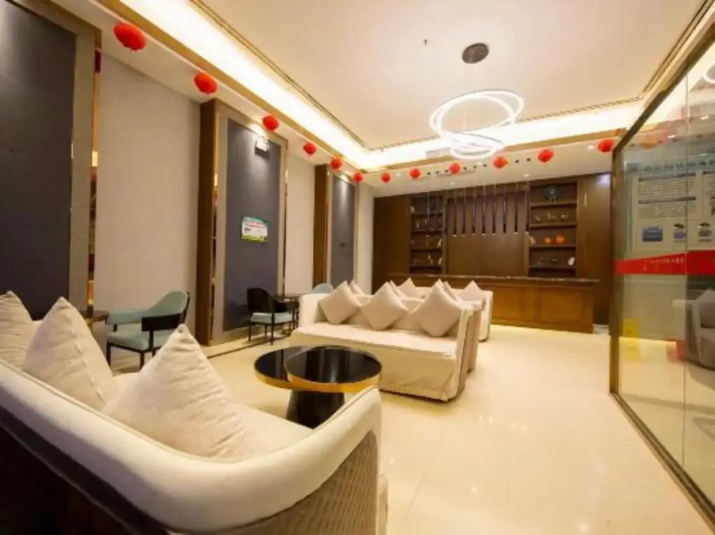 Байсе: Lingyun Zhuangzhi Lingyun International Hotel