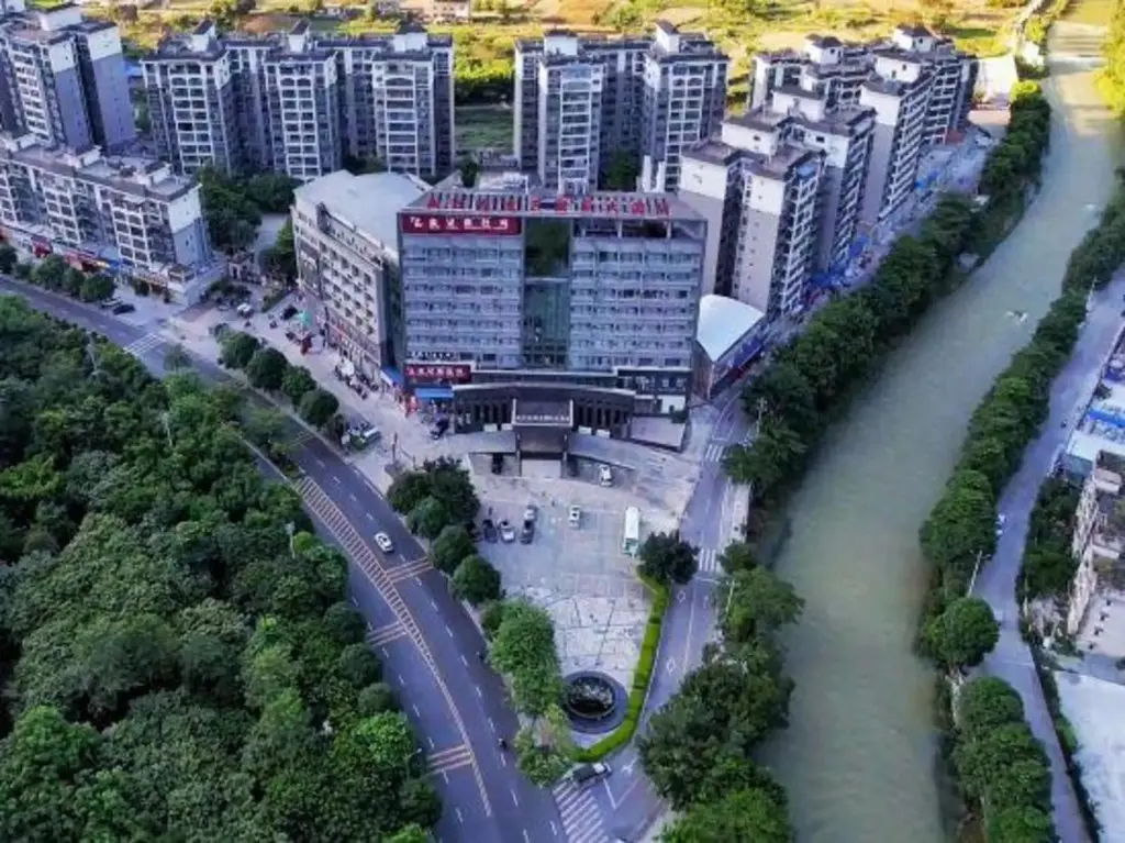 Байсе: Lingyun Zhuangzhi Lingyun International Hotel