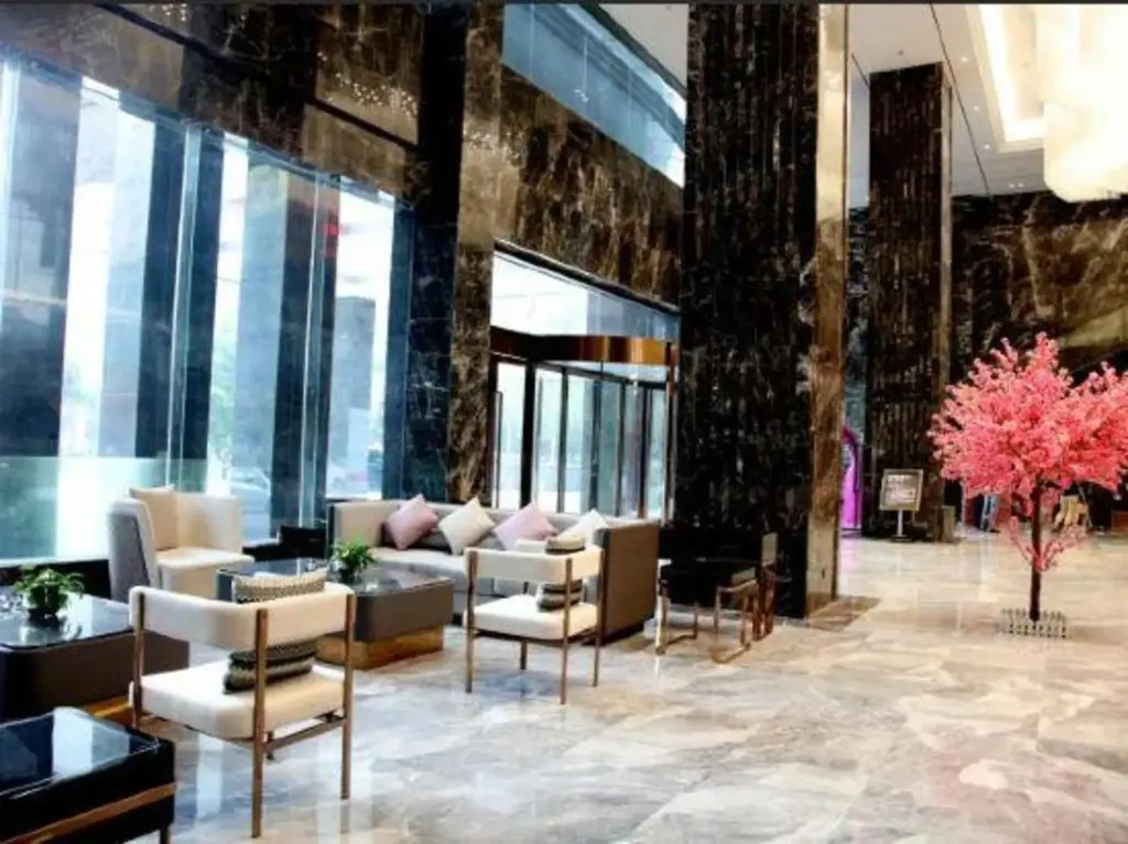 Байсе: Lingyun Zhuangzhi Lingyun International Hotel