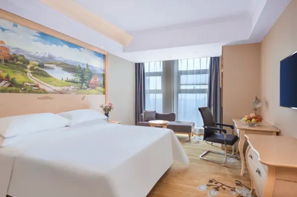 Уси: Vienna Hotel (Yixing High-speed Railway Station)