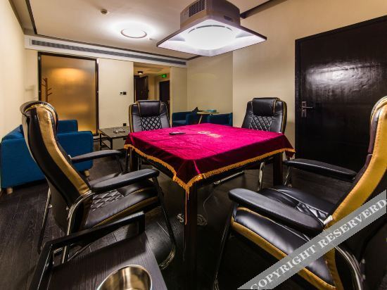 Чандэ: Xana Hotelle (Changde Liuye Lake Resort)