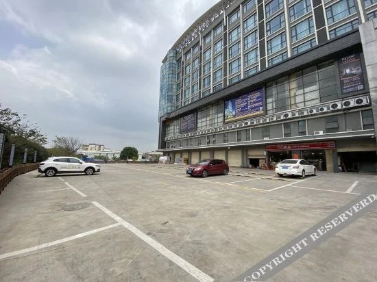 Фошань: Kyriad Marvelous Hotel (Foshan New City Lecong)