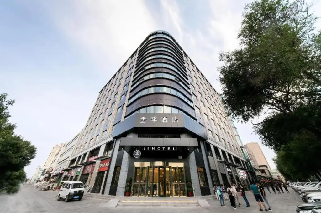 Куйтун: Ji Hotel Kuitun Wusu Street Yipinhui