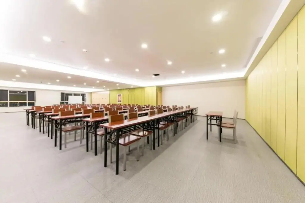 Куйтун: Ji Hotel Kuitun Wusu Street Yipinhui