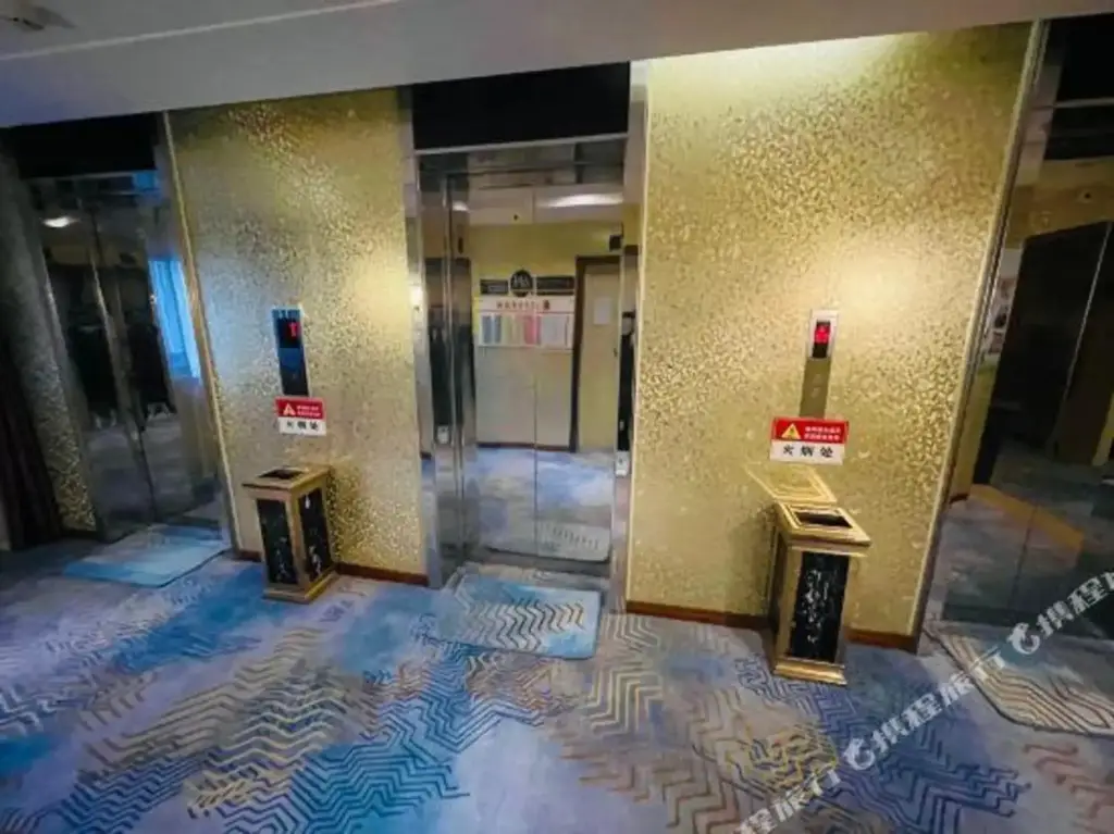 Чэнду: Super 8 hotel(shanghua road store,chengdu high-tech free trade zone)Chinese