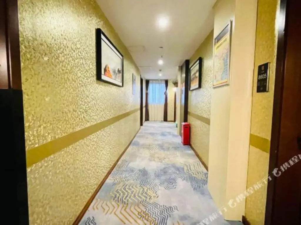 Чэнду: Super 8 hotel(shanghua road store,chengdu high-tech free trade zone)Chinese