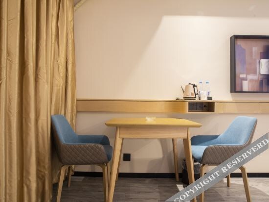 Маоминг: City Convenience Hotel (Xinyi Donghuicheng )