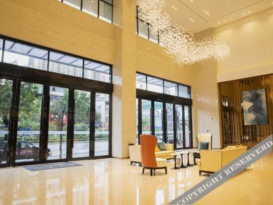 Маоминг: City Convenience Hotel (Xinyi Donghuicheng )