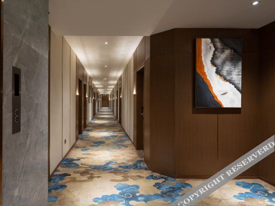 Гуанчжоу: Brighton International Apartment Hotel Guangzhou Zhongluotan metro station Haotian building store