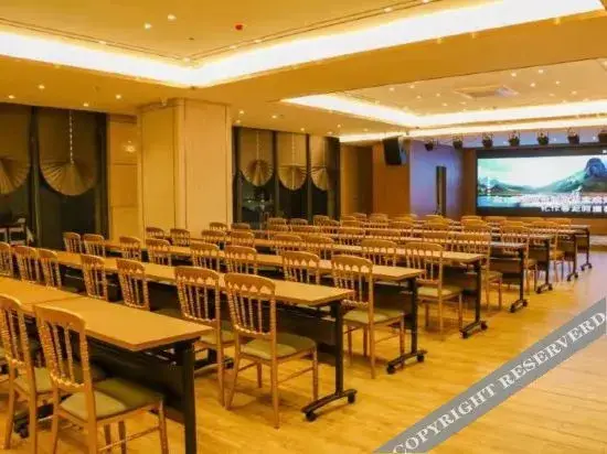 Гуанчжоу: Brighton International Apartment Hotel Guangzhou Zhongluotan metro station Haotian building store