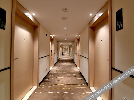 Цзясинь: City express hotel (chongfu store, tongxiang)