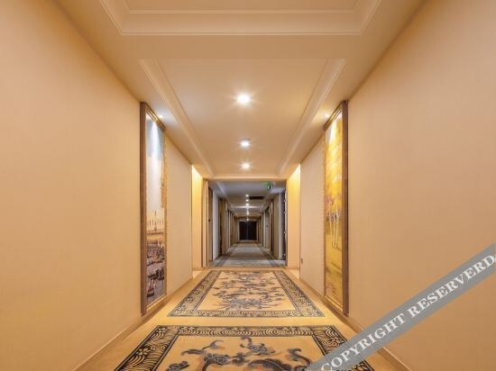 Чунцин: Vienna Hotel (Chongqing Shizhu Stadium)