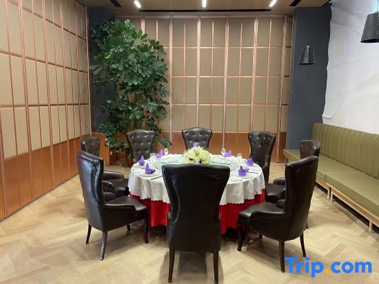 Чанчунь: CHEERMAY HOTELS(Changchun Xingshun FAW Branch)