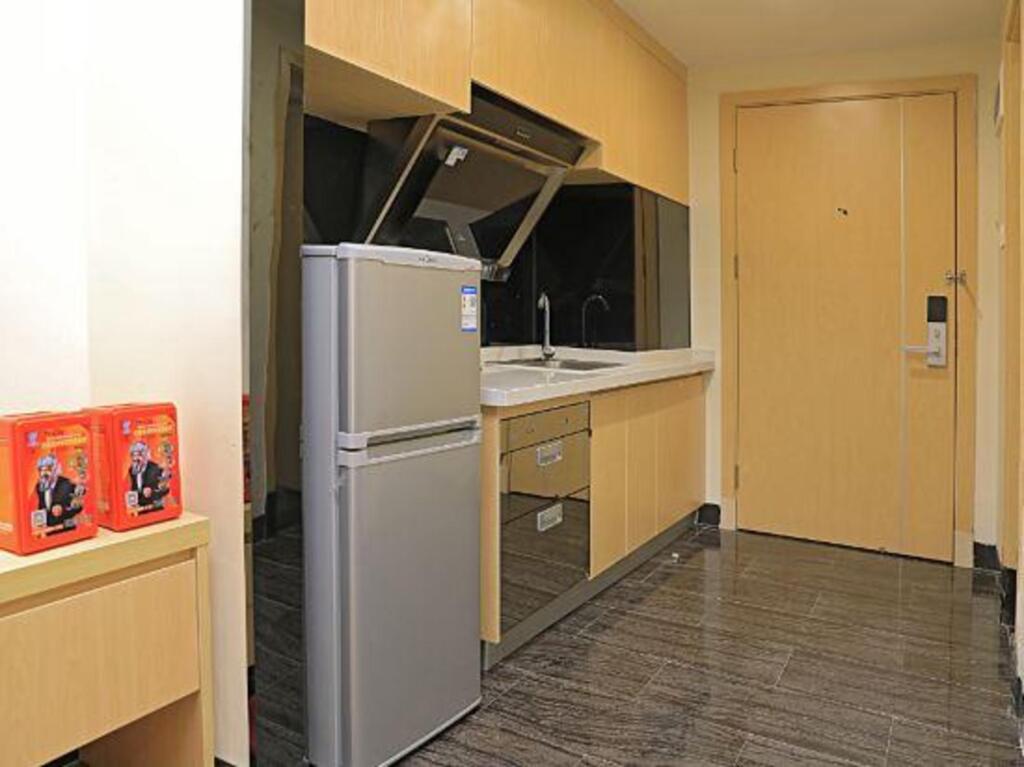 Гуанчжоу: Juda International Apartment Huijiang Metro Station