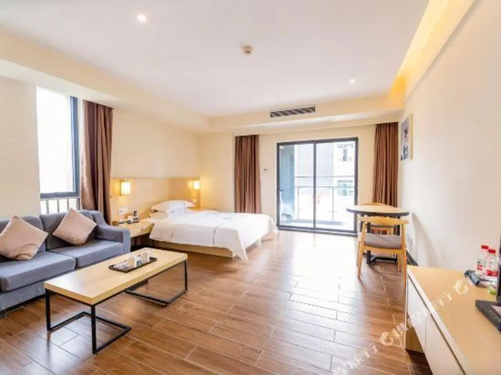 Гуанчжоу: Juda International Apartment Huijiang Metro Station