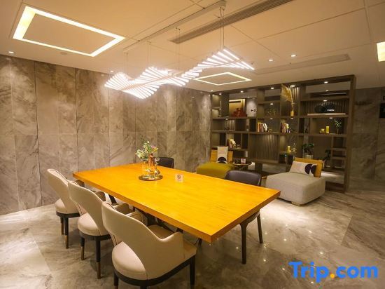 Шаньтоу: Haotai Qingju Hotel (Shantou High Speed Railway Station Branch)
