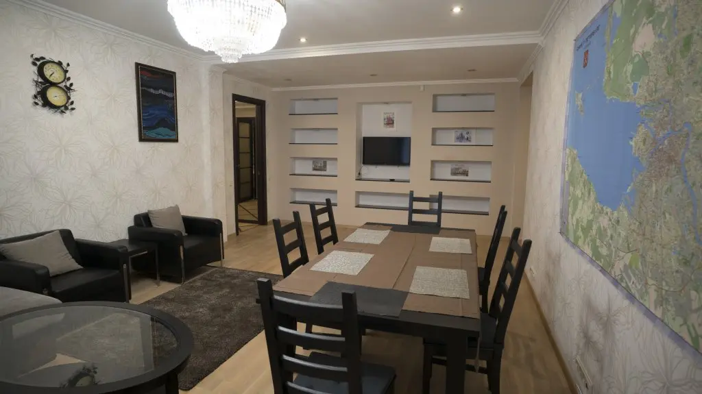 Санкт-Петербург: Apartment Roses