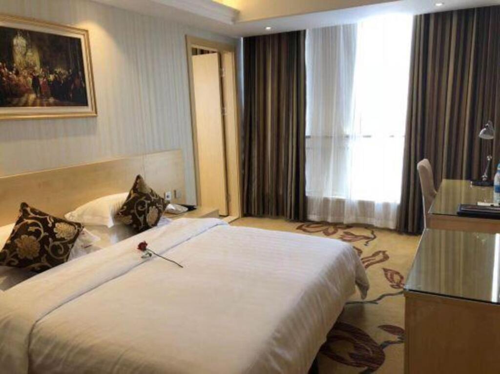 Цзюцзян: Jinghua Hotel