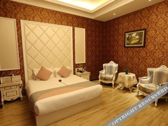 Даюйшу: Fujin Jinqiao Hotel
