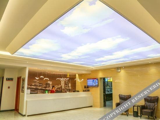 Лиаоченг: super 8(Guanxian bus station)