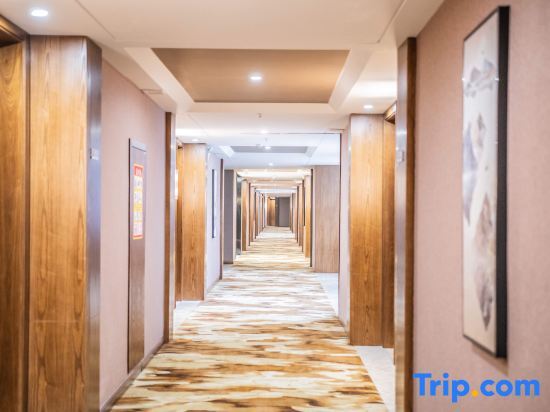 Бенгбу: Fengyang Xinmilan International Business Hotel