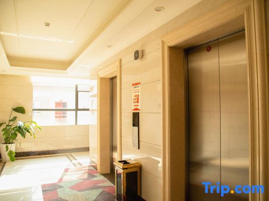 Гуйлинь: Dongsheng Business Hotel (Guilin Liangjiang International Airport Branch)