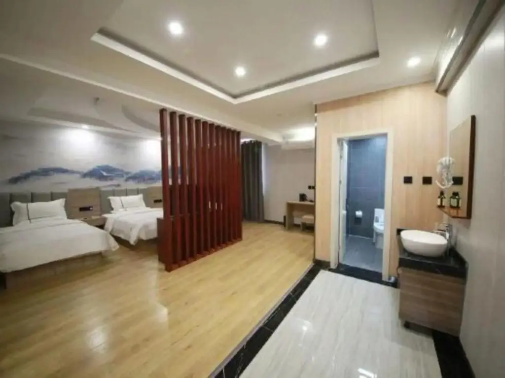 Speed 8 Hotel (Zhongxing Road, Lingcheng, Dezhou) — фото 1
