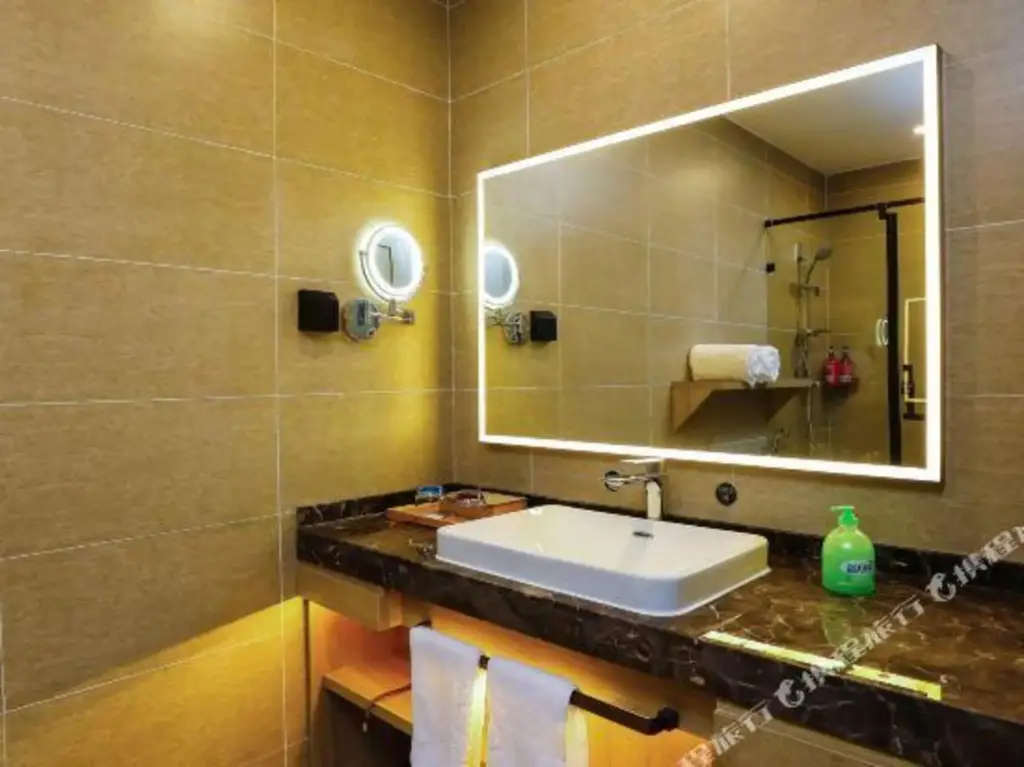 Пекин: Super 8 Collection Hotel (Beijing Daxing Biomedical Base Subway Station)