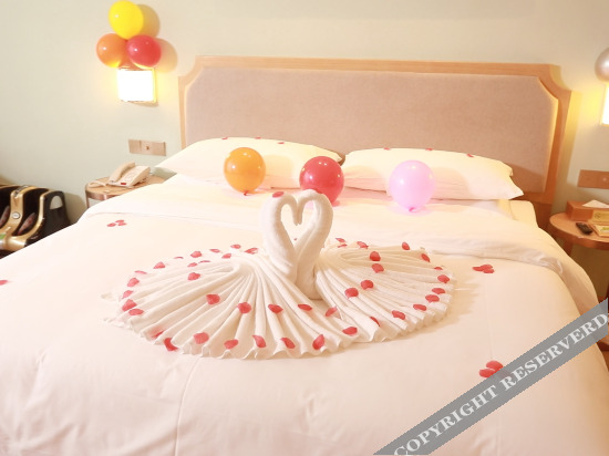 Лиаоченг: Vienna 3 Best Hotel(front street of Dongafu)
