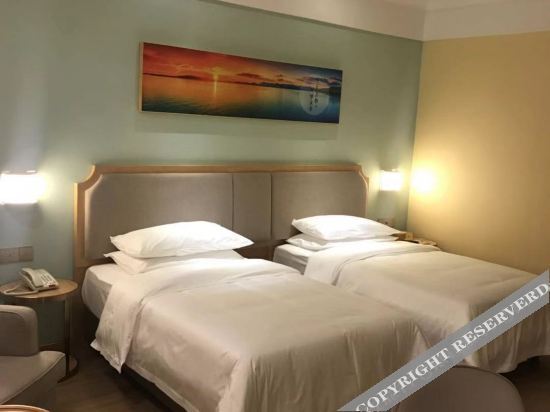 Лиаоченг: Vienna 3 Best Hotel(front street of Dongafu)