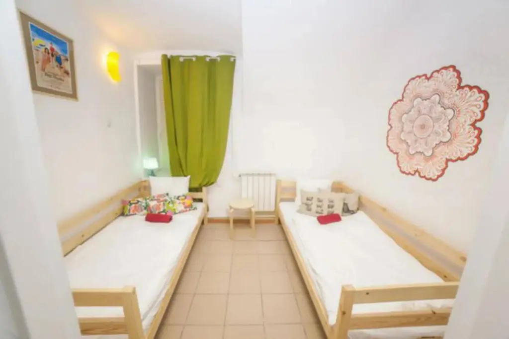 Санкт-Петербург: Velohostel Marata