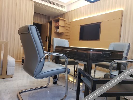 Чандэ: xing cheng Hotel