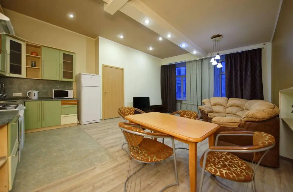 Санкт-Петербург: Bergus Apartments on Rubinshtein